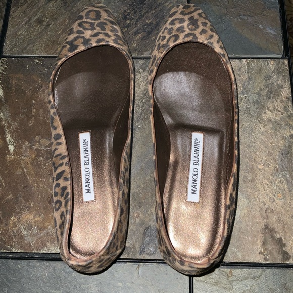 Perfect condition Manolo Blahnik Suede Leopard Print Flats sz 37 1/2 or US 7 1/2 - Picture 4 of 7